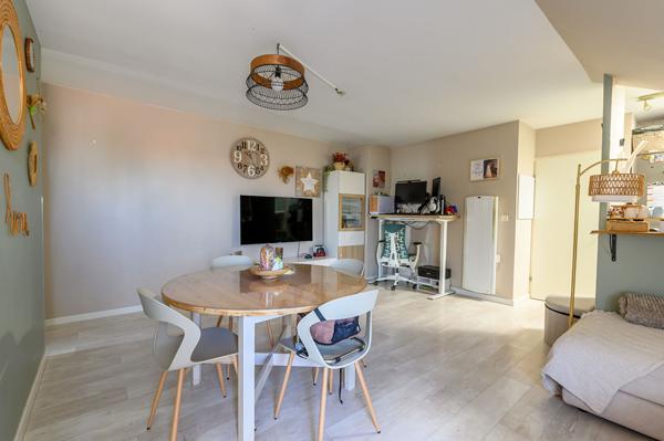 Appartement 3 pièces à vendre à Torcy - Centre ville - Dernier étage,