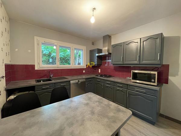 4 chambres - LA FRETTE €449 000 ** - Référence 1803