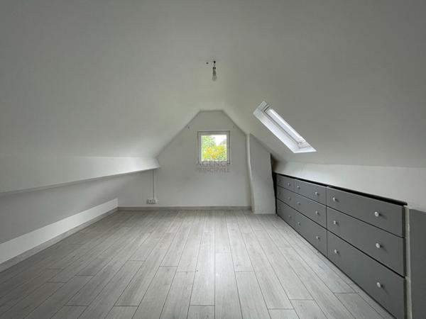 4 chambres - LA FRETTE €449 000 ** - Référence 1803