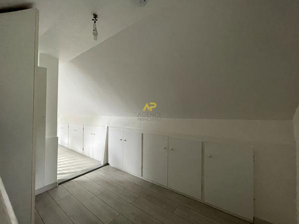 4 chambres - LA FRETTE €449 000 ** - Référence 1803