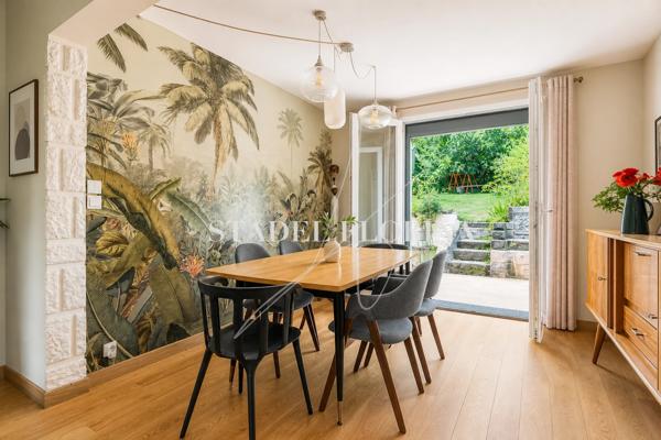 Maison
         6 pièces
        - 132 m² Exclusivité 520 000 € *