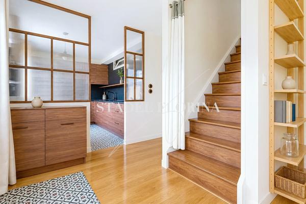 Maison
         6 pièces
        - 132 m² Exclusivité 520 000 € *