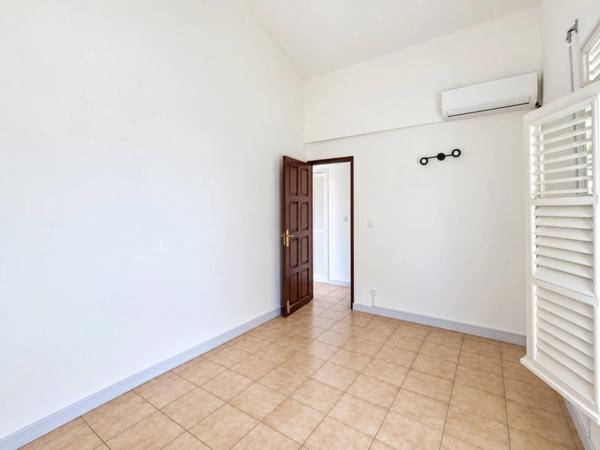 A vendre - LE DIAMANT – Quartier Ravine Gens Bois - Maison individuelle de type 4 avec vue exceptionnelle et fort potentiel d’aménagement