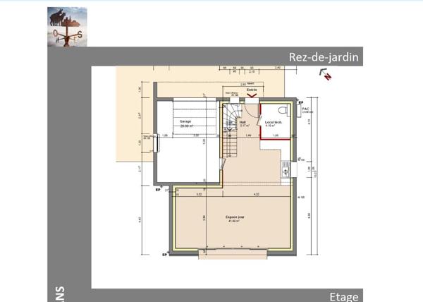 Parcelle de terrain à bâtir avec projet de construction.