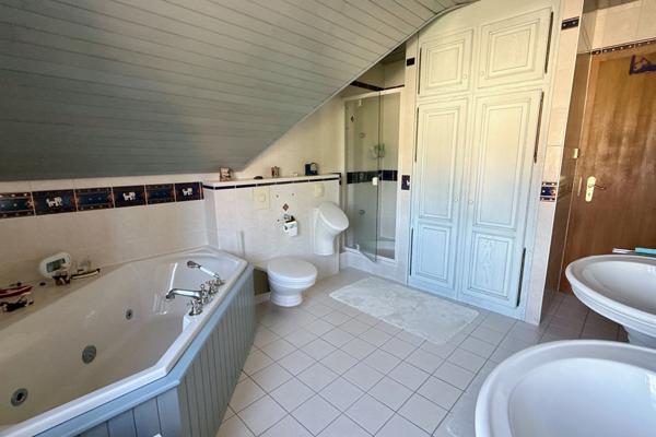 Maison 8 pièces - 216 m² Exclusivité efficity