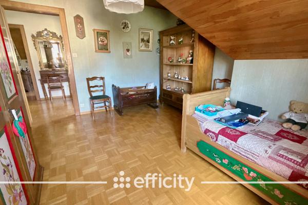 Maison 8 pièces - 216 m² Exclusivité efficity