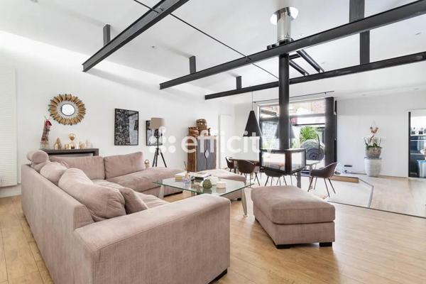 Maison 8 pièces - 230 m² Exclusivité efficity