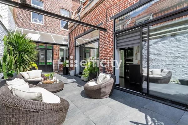 Maison 8 pièces - 230 m² Exclusivité efficity