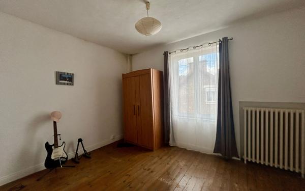 Maison à vendre    5 pièces •  Flavy-le-Martel