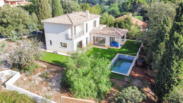 maison à vendre  4 pièces - 159 m2 LA CROIX VALMER - 83