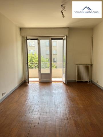 T4 avec balcon- en cours de rénovation