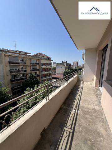 T4 avec balcon- en cours de rénovation