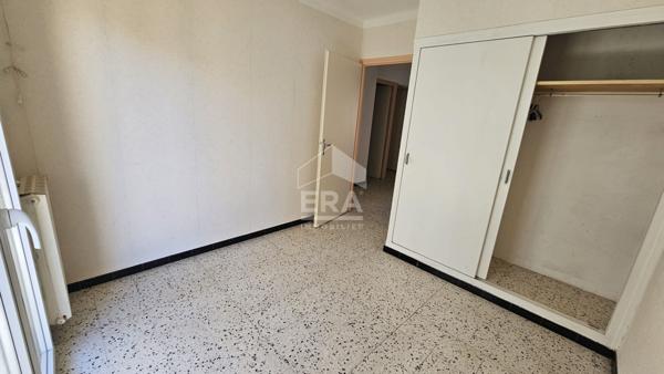 A vendre - Perpignan - Appartement - 3 chambres - Exterieur - Garage 