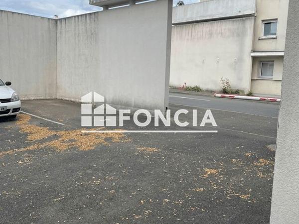 Location Studio 20.9 m² - 2 RUE DESNOS La Riche 37520