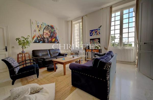 Maison familiale et dépendances au cœur de l’Entre-deux-Mers