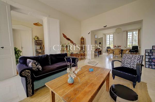 Maison familiale et dépendances au cœur de l’Entre-deux-Mers