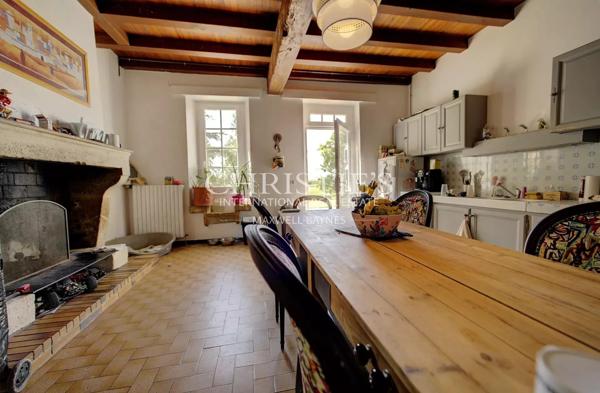 Maison familiale et dépendances au cœur de l’Entre-deux-Mers