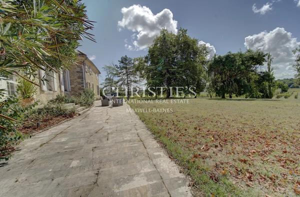 Maison familiale et dépendances au cœur de l’Entre-deux-Mers