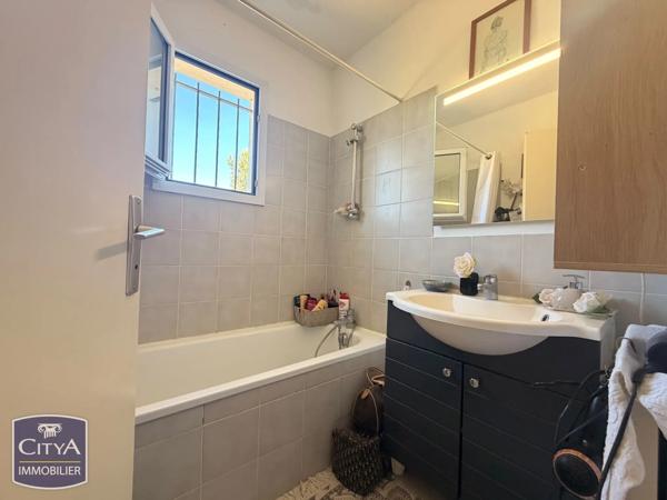 Maison à vendre 3 pièces 74.6m² Nîmes (30900)