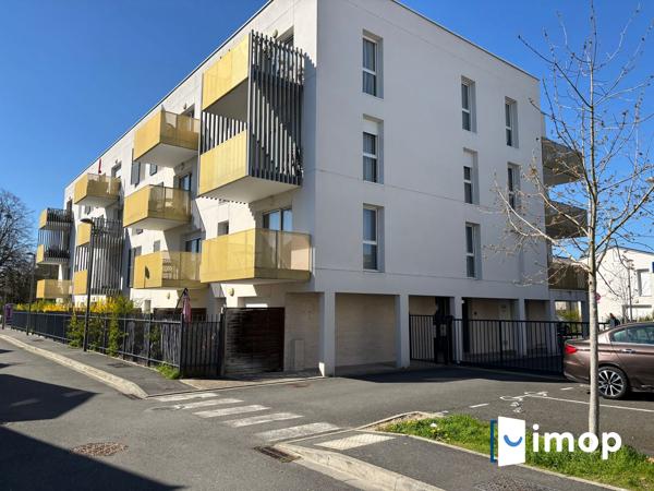 T4 avec terrasses et parkings