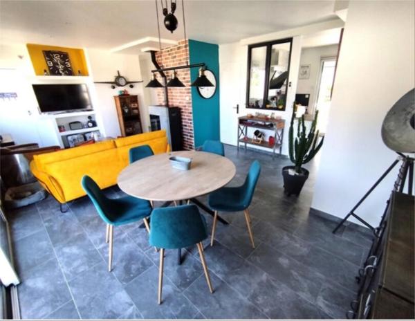 Maison - 5 pièces - 80 m²