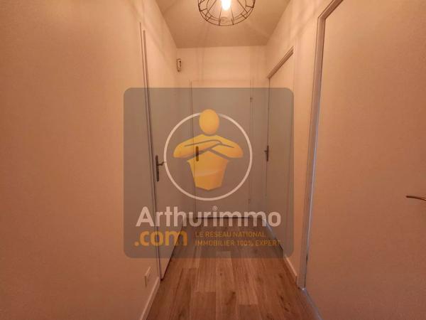 Vente                                                      Appartement
                        
                     3 pièces                      69 m2                     à Ormesson-sur-Marne