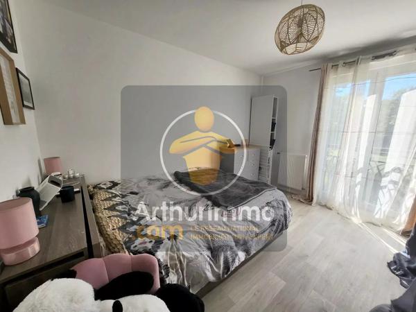 Vente                                                      Appartement
                        
                     3 pièces                      69 m2                     à Ormesson-sur-Marne