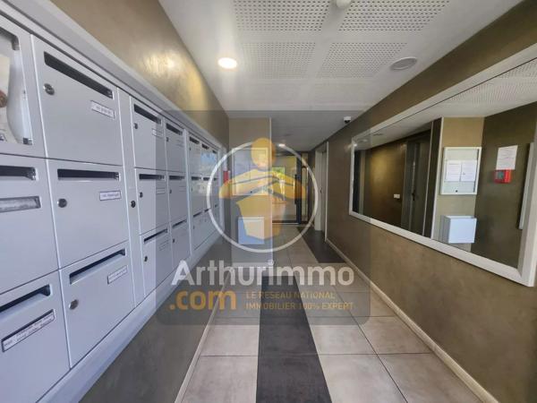 Vente                                                      Appartement
                        
                     3 pièces                      69 m2                     à Ormesson-sur-Marne