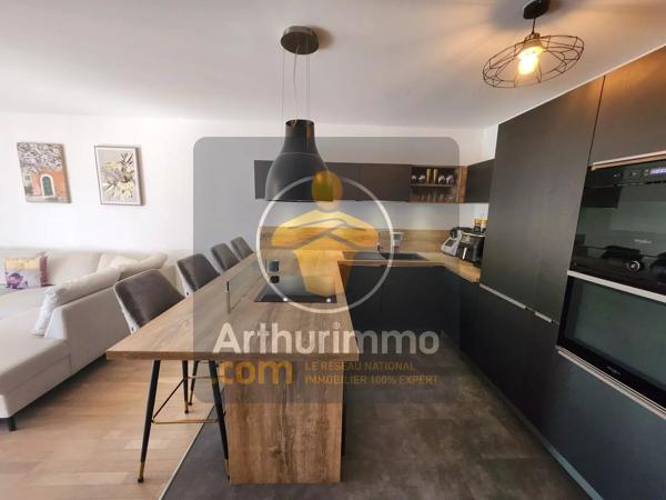 Vente                                                      Appartement
                        
                     3 pièces                      69 m2                     à Ormesson-sur-Marne