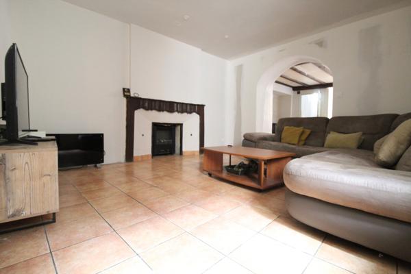 Saint-Affrique (12400) Maison de Type 6 135m² dans le centre-ville