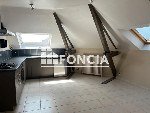 Location Appartement 3 pièces 79.1 m² - 5 RUE ALBERT THIERRY Montargis 45200