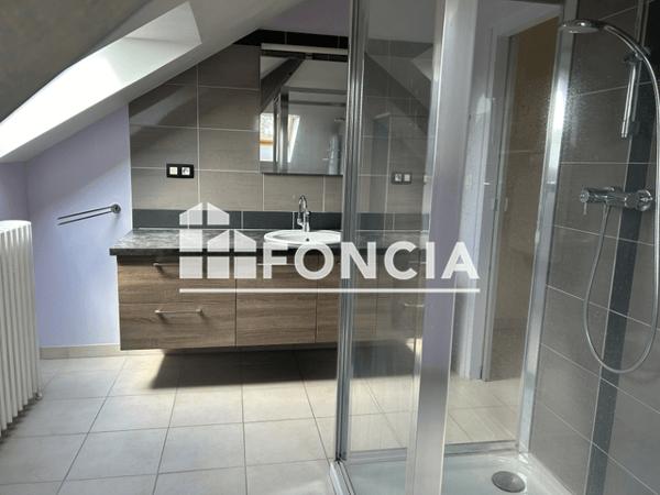Location Appartement 3 pièces 79.1 m² - 5 RUE ALBERT THIERRY Montargis 45200
