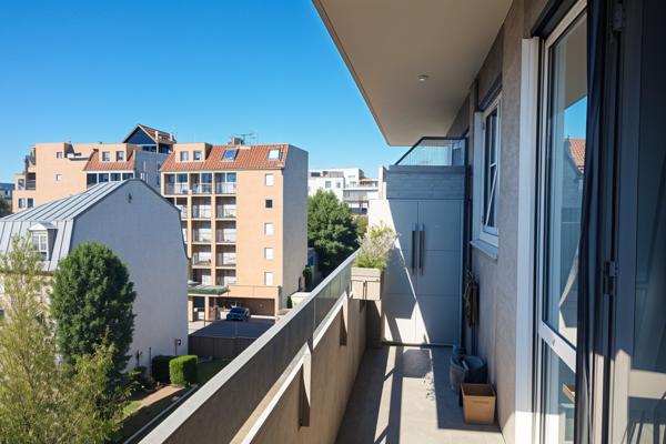 94200 - IVRY SUR SEINE - APPARTEMENT 1 / 2 PIECES de 50 m2 - BALCON