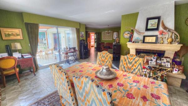 Maison  5 pièce(s) 164 m2