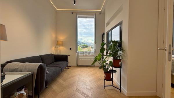 Appartement Nice 3 pièce(s) 56.58 m2