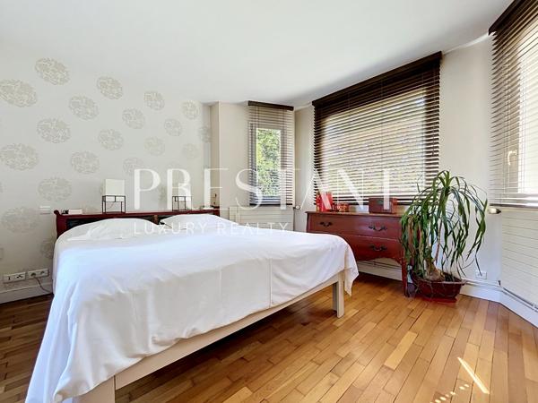 Demeure familiale – 4 chambres – Maison de gardien – garage – jardin clos de 1800m², SAINT REMY LES CHEVREUSE
