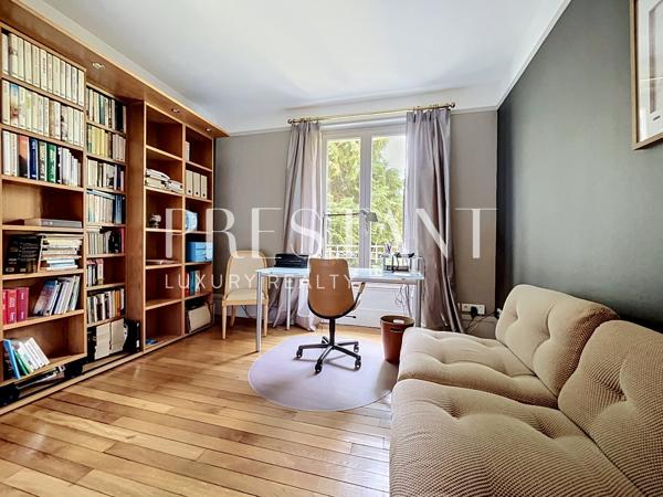 Demeure familiale – 4 chambres – Maison de gardien – garage – jardin clos de 1800m², SAINT REMY LES CHEVREUSE
