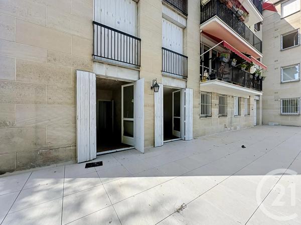 Appartement à vendre  2 pièces - 63 m 2   CHATOU  - 78