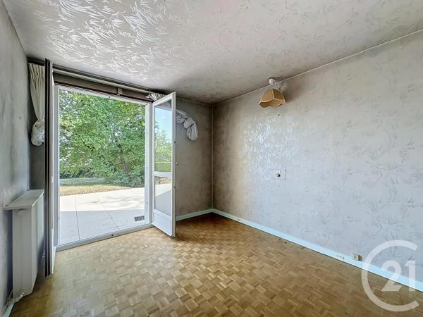 Appartement à vendre  2 pièces - 63 m 2   CHATOU  - 78