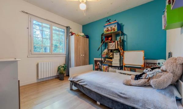 30. GARD. NIMES. Belle maison de 145 m² avec piscine sur 1970 m² de terrain