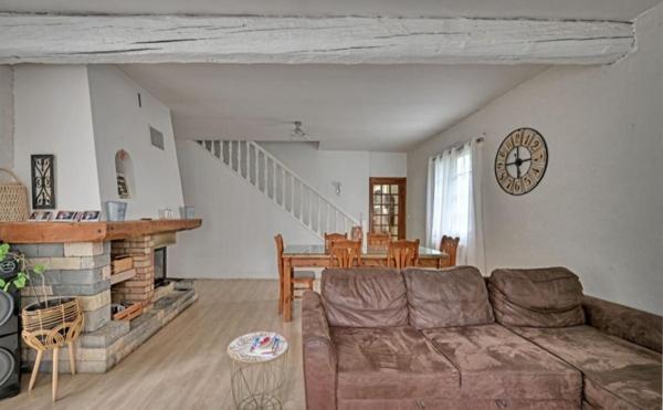 30. GARD. NIMES. Belle maison de 145 m² avec piscine sur 1970 m² de terrain