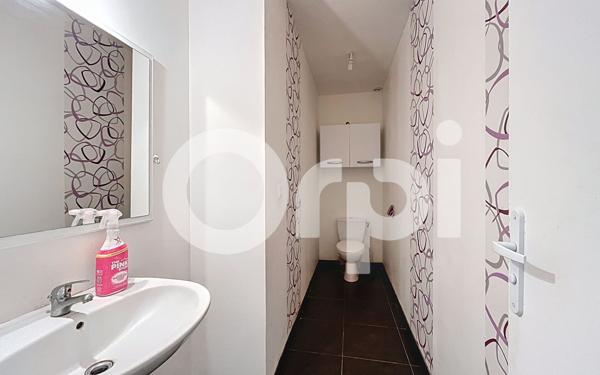 Maison à vendre    9 pièces •  Saint-Hilaire-Peyroux