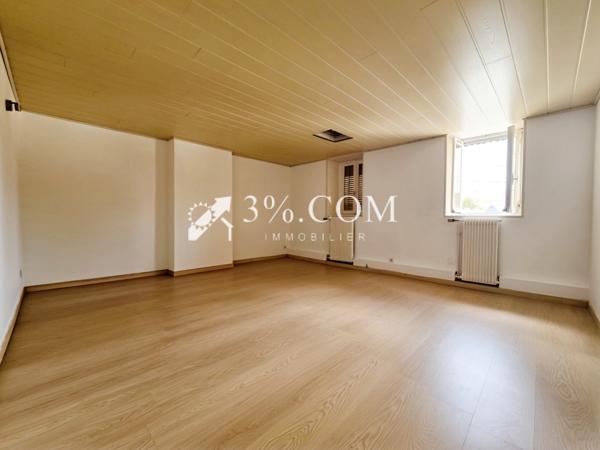 Maison
                                                                                                                                                                                                                                                                                                                        4 pièce(s)                                                                                                                                                                                                          2 chambre(s)                                                                                                                                                                                                          80.68  m²