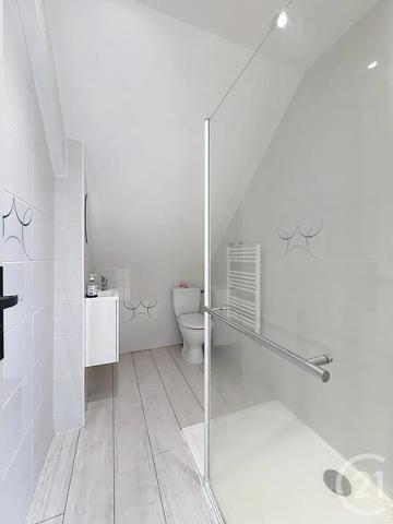 Maison à vendre  7 pièces - 151 m 2   CHARTRES  - 28