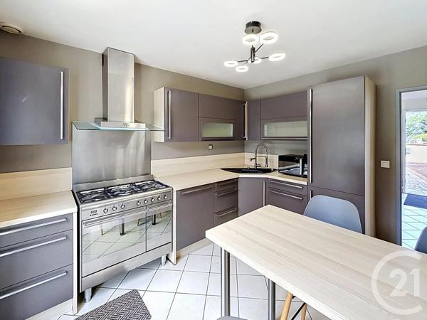 Maison à vendre  7 pièces - 151 m 2   CHARTRES  - 28