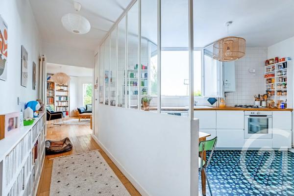 Appartement T5 à vendre  5 pièces - 147 m 2   PARIS  - 75015