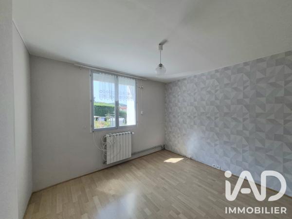 Maison à vendre 7 pièces 151 m² Thizy-les-Bourgs