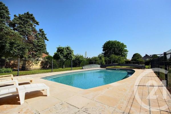 Maison à vendre  7 pièces - 242,50 m 2   VILLEBAROU  - 41