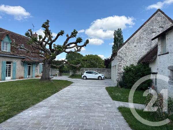 Maison à vendre  7 pièces - 242,50 m 2   VILLEBAROU  - 41