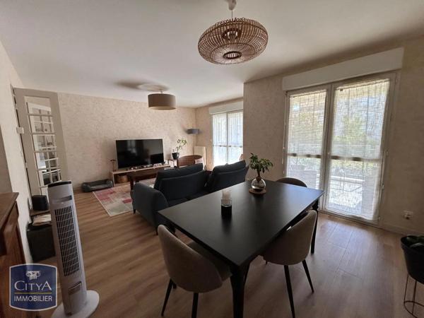 Appartement à louer 5 pièces 99.95m² Limoges (87000)